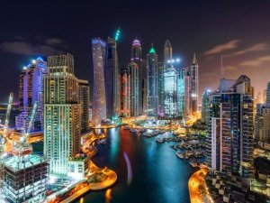 Ekonomik kriz endişesi ile Dubai içki yasaklarını gevşetti