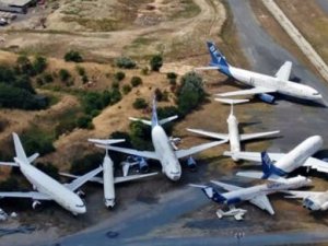 İstanbul’un uçak mezarlığı havadan görüntülendi