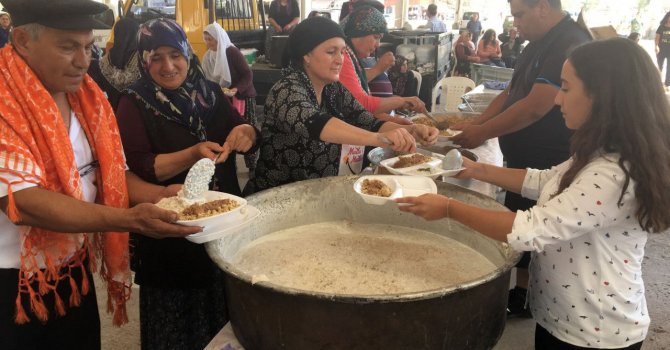 Vergi Türk bayraklı yatları kaçırıyor