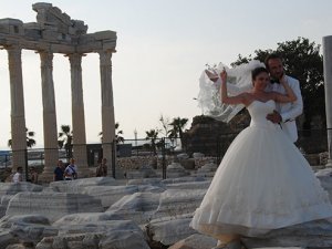 İl Umumi ve Hıfzıssıhha Kurulu, Antalya'da düğünleri yasakladı