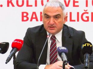 Bakan Mehmet Ersoy: Sanatçılara 1000’er lira verilecek