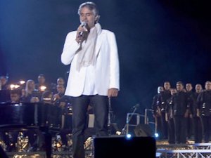 Ünlü tenor Andrea Bocelli konseri ile lüks Toskana turu