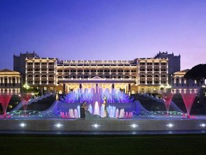 Mardan Palace rezervasyonu durdurdu