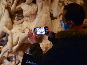 Müzede Selfie Günü’nde efsaneler bir araya geldi!  