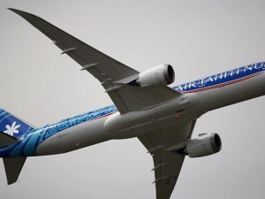 Boeing '787 Dreamliner' tipi 222 uçağı kontrole alıyor