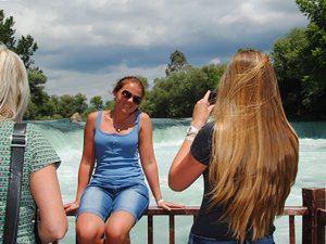 Rusların hatıra fotoğraflarını Antalya'nın şelaleri süslüyor