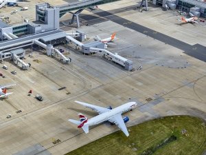 Gatwick, rota ağı düzelirken güney terminalini yeniden açacak