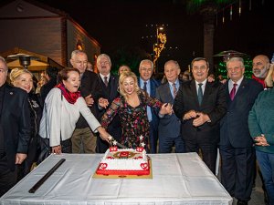 İzmir basını umut yılı 2023'e "Merhaba" dedi