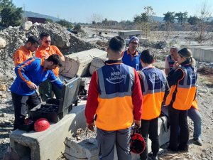 AFAD Kemer'de arama kurtarma eğitimi veriyor