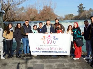 Manavgat'ta gençler tarihi ören yerleri gezdi