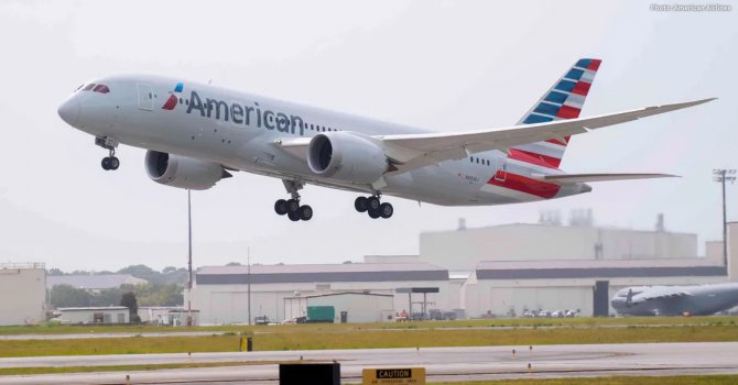 American Airlines, kapı bitlerine karşı mücadele ediyor.