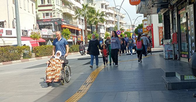 Konutların yüzde 80'nini yabancılar alıyor