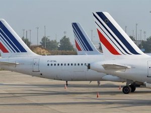 Air France'da grevler istifa getirdi