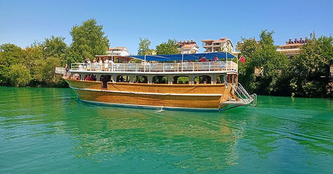 Bot ve tekne turlarında Rus turist kaybı yüzde 25