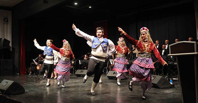 Antalya'da yaza merhaba konserleri başladı