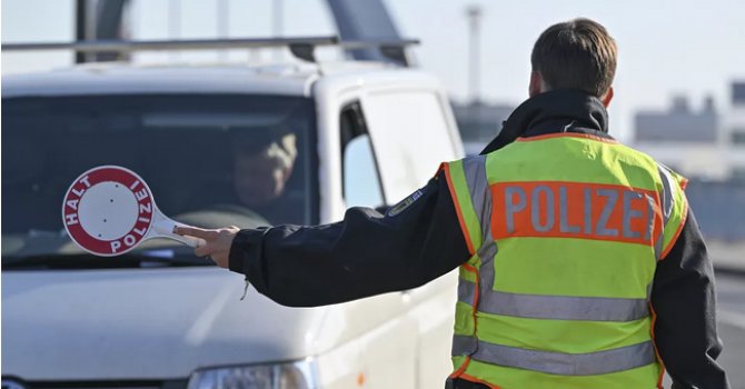 Schengen: Sınır kontrolleri geri mi dönüyor?