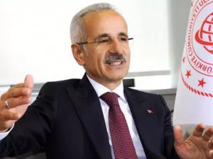 Bakan Uraloğlu: Hava yolunda yolcu patlaması yaşanıyor