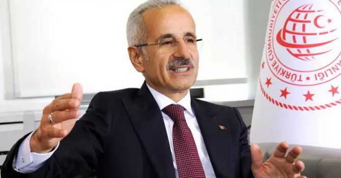 Bakan Uraloğlu: Hava yolunda yolcu patlaması yaşanıyor