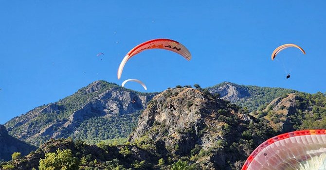 İÜ mezunları üniversitede buluştu