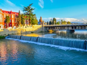 Azerbaycan'ın meşhur parkları gezi rotalarının gözdesi oldu