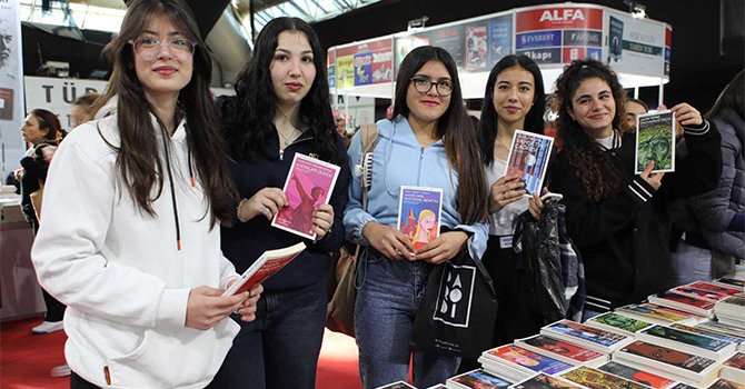 Başkan Böcek:Korsan kitap emek hırsızlığı demektir!