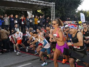 Runtalya'ya 52 ülkeden 9 bin 600 sporcu katıldı