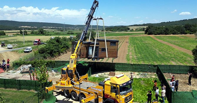 Edirne'de 'tiny house'ların kaldırılmasına başlandı