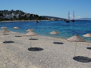 Bodrum Böylesini Görmedi: Halk Plajı Dışında Her Yer Boş!