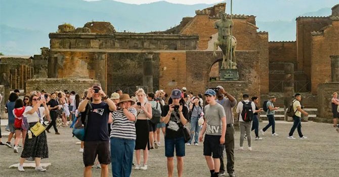 Pompei günlük turist sayısını 20.000 ile sınırlandıracak