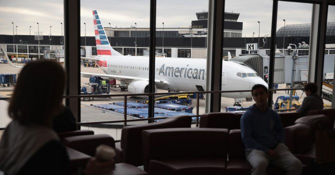 American Airlines'tan uçağa binişte sıra teknolojisi