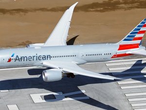 American Airlines, tüm uçaklarını yere indirdi