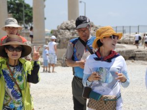 Güney Koreli turistin yüzde 25 Antalya'da kültür turuna çıkıyor