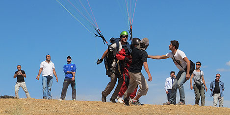 Siirt Valisi turizm için uçtu