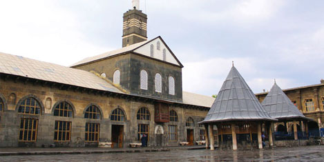 Diyarbakır' Ulu Cami ilgi odağı