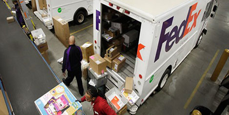 Fedex, TNT Express'i alıyor