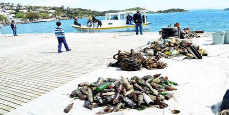 Bodrum, sosyete plajının kirliliği