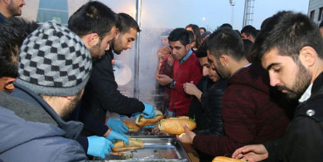 Geleneksel Hamsi Şöleni yapıldı