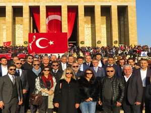 TÜRSAB'ın muhalefeti Anıtkabir’de buluştu.