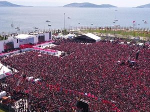 Yüzbinler Maltepe’de #YeniBirBaşlangıç için buluştu