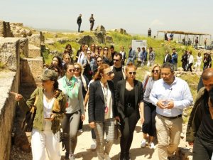 'Her Şehri Ünlüsüyle Geziyoruz' Diyarbakır turuyla devam etti