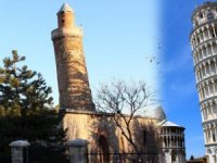 Caminin eğri minaresi restore ediliyor 