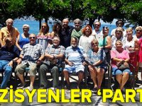 Müzisyenler kahvaltı partisinde