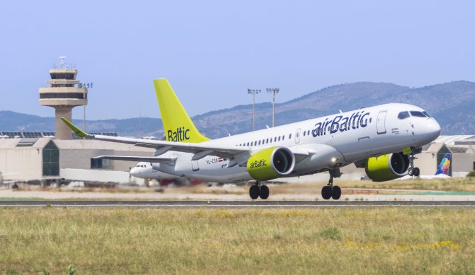 -airbaltic-001.jpg