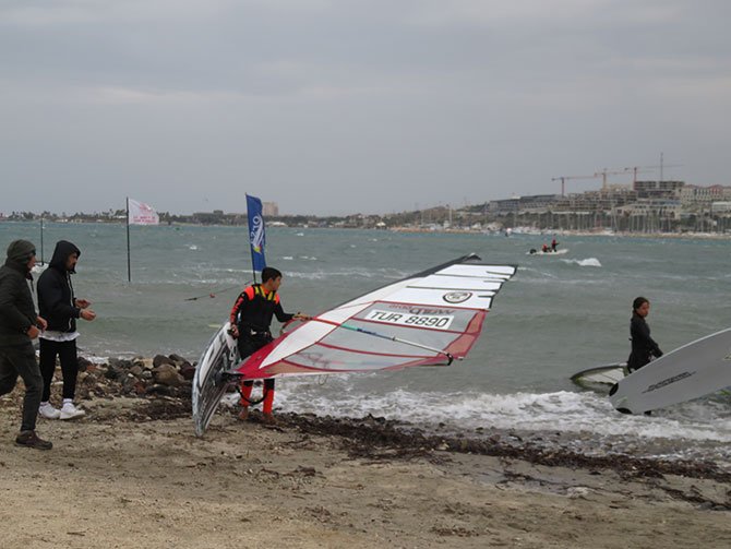 alacati,-funboard-yelken-kis-kupasi-013.jpg-001.jpg