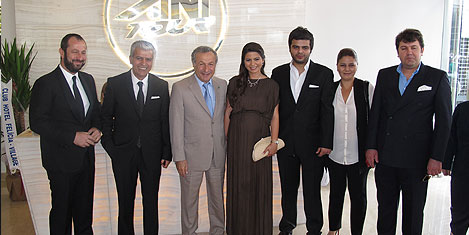 ani-tur-plaza-acilis-18.20120608000339.jpg