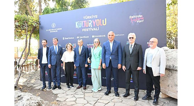 antalya-kultur-yolu-festivali--005.jpg