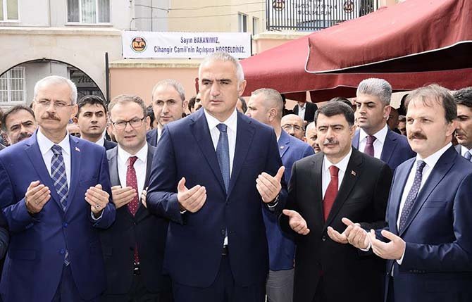 bakan-mehmet-ersoy,-cihangir-camisi--001.jpg