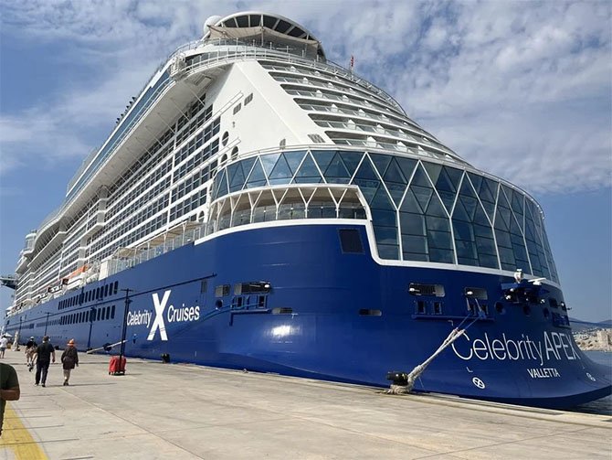 celebrity-cruises,-.jpg