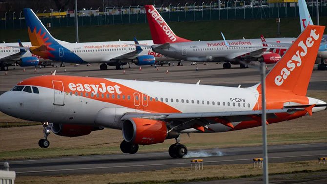 easyjetwash,--easyjet-.jpg