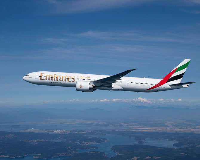 emirates,-a38-002.jpg